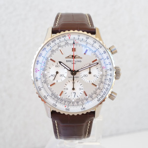 Швейцарський годинник Breitling Navitimer 1 B01 Chronograph 41