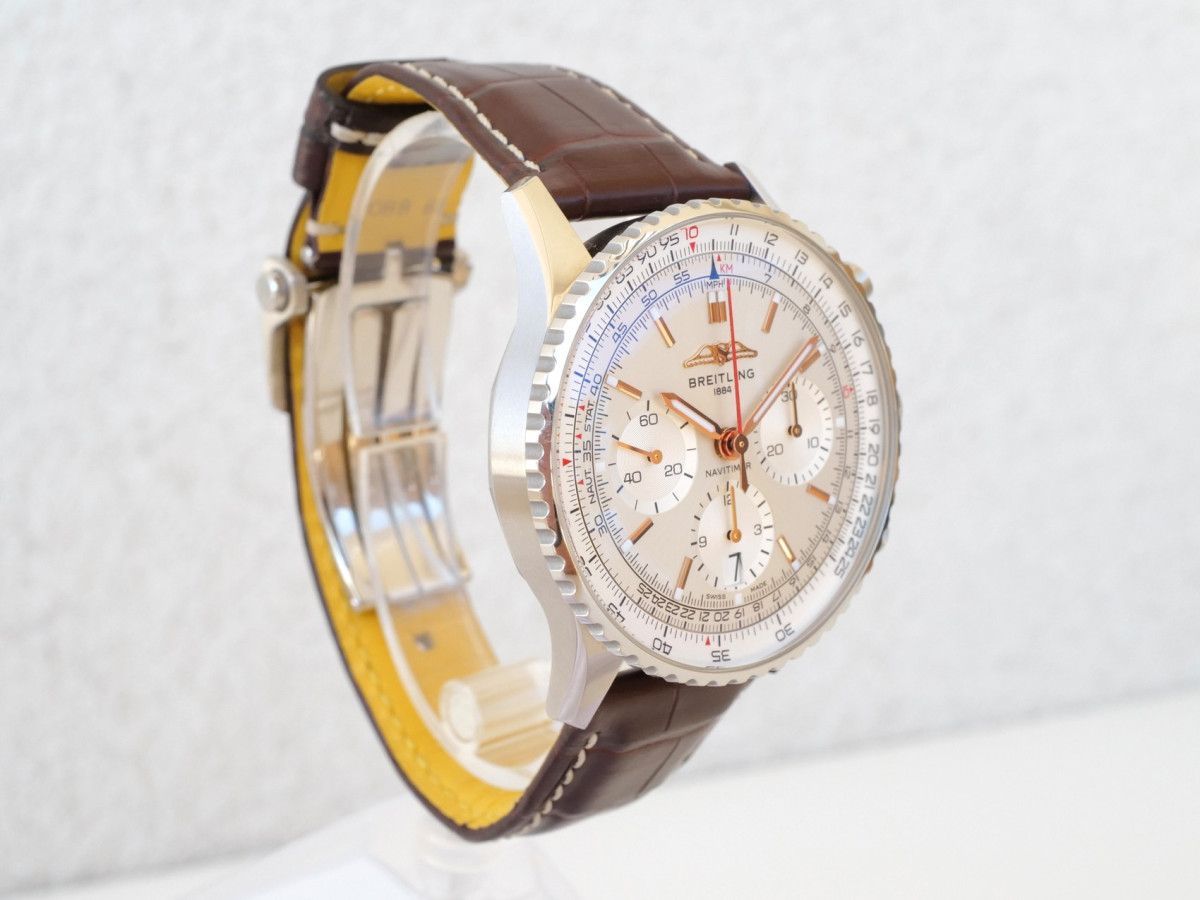 Швейцарские часы Breitling Navitimer 1 B01 Chronograph 41