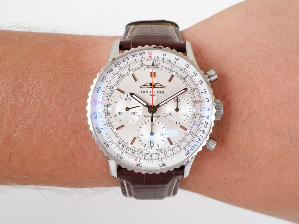 Швейцарские часы Breitling Navitimer 1 B01 Chronograph 41