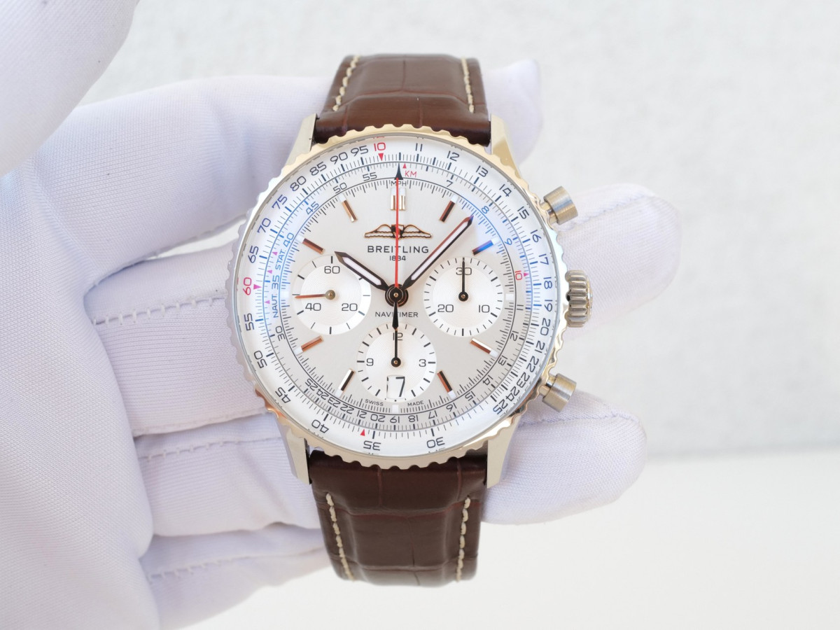 Швейцарские часы Breitling Navitimer 1 B01 Chronograph 41