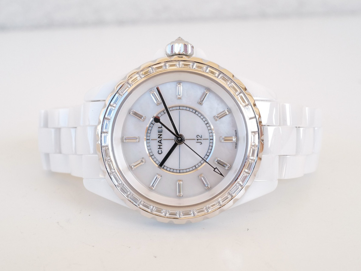 Швейцарський годинник Chanel J12 Jewellery 3ct Baguette Diamonds 33