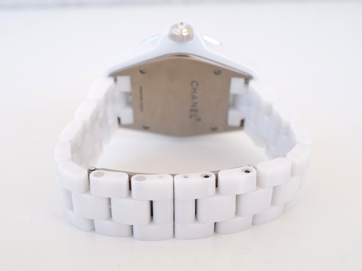 Швейцарський годинник Chanel J12 Jewellery 3ct Baguette Diamonds 33