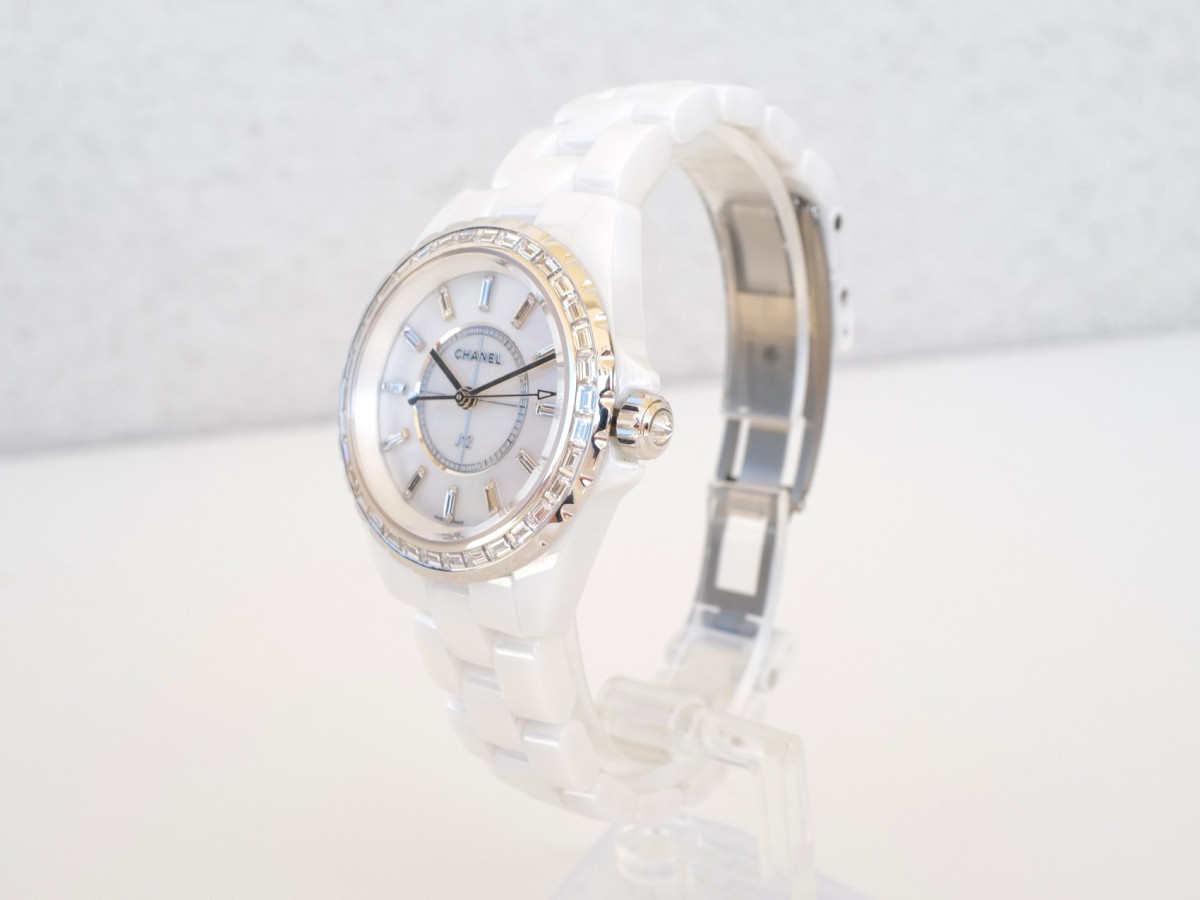 Швейцарський годинник Chanel J12 Jewellery 3ct Baguette Diamonds 33