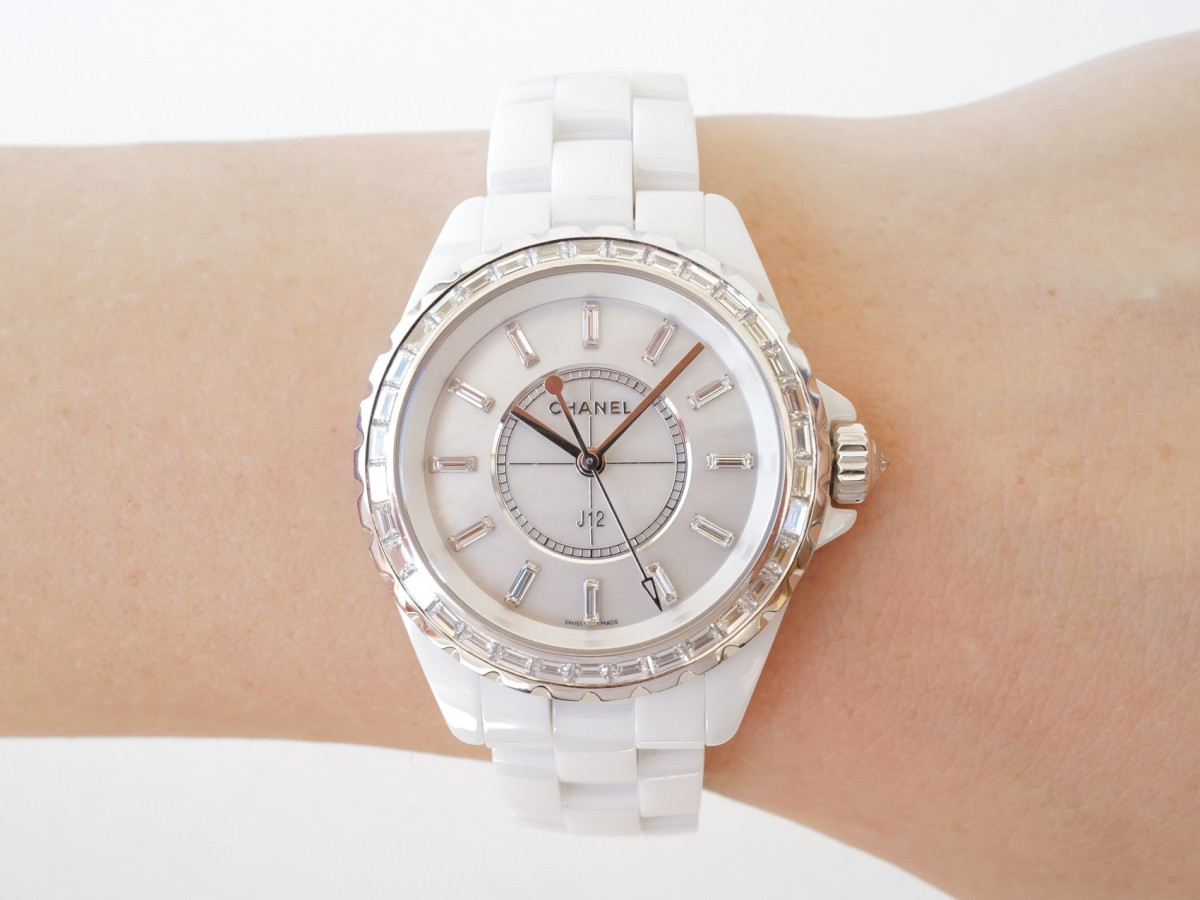 Швейцарський годинник Chanel J12 Jewellery 3ct Baguette Diamonds 33