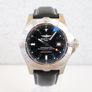 Швейцарський годинник Breitling Avenger Seawolf 45