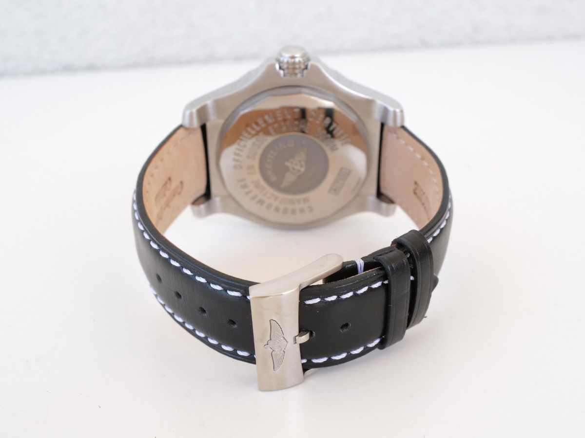 Швейцарський годинник Breitling Avenger Seawolf 45