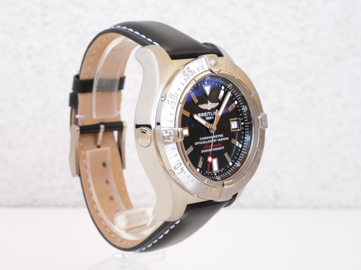 Швейцарський годинник Breitling Avenger Seawolf 45