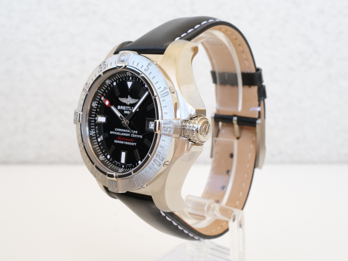 Швейцарський годинник Breitling Avenger Seawolf 45