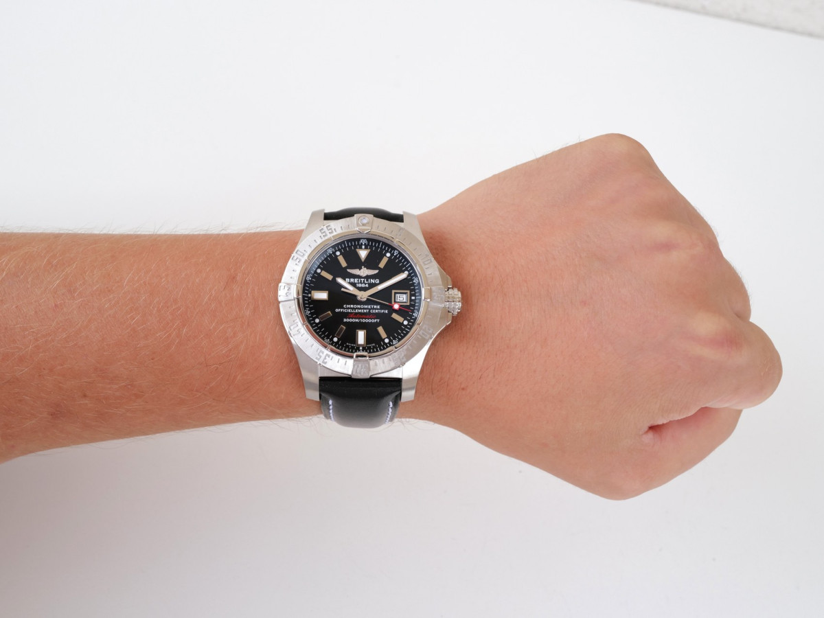 Швейцарський годинник Breitling Avenger Seawolf 45