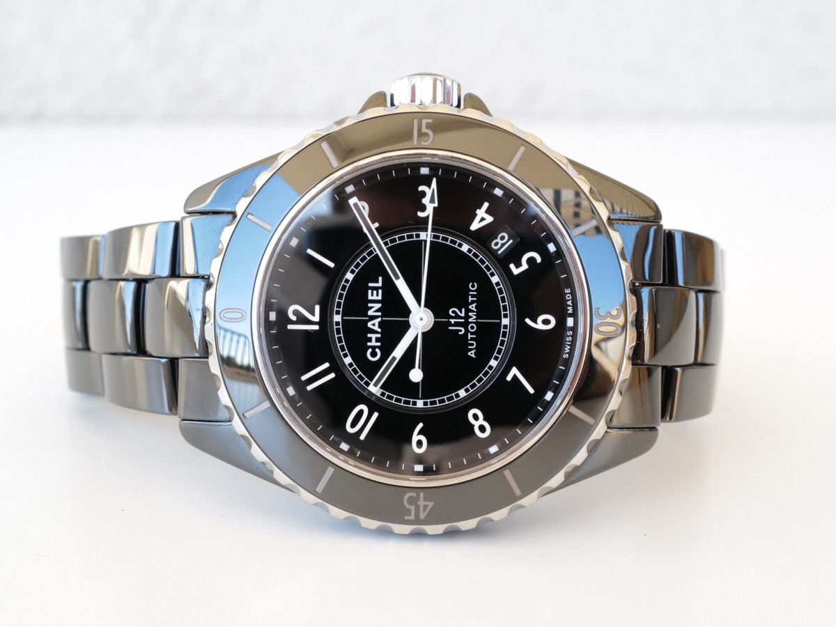 Швейцарський годинник Chanel J12 Watch Calibre 12.1 Automatic 38