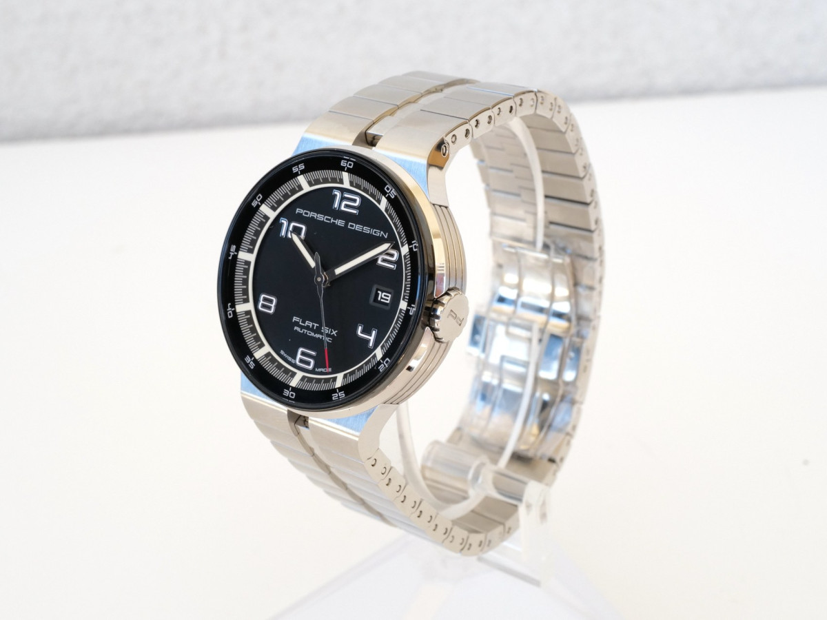 Швейцарський годинник Porsche Design Flat Six Black Dial 40
