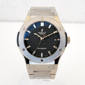 Швейцарские часы Hublot Classic Fusion Titanium Automatic 45