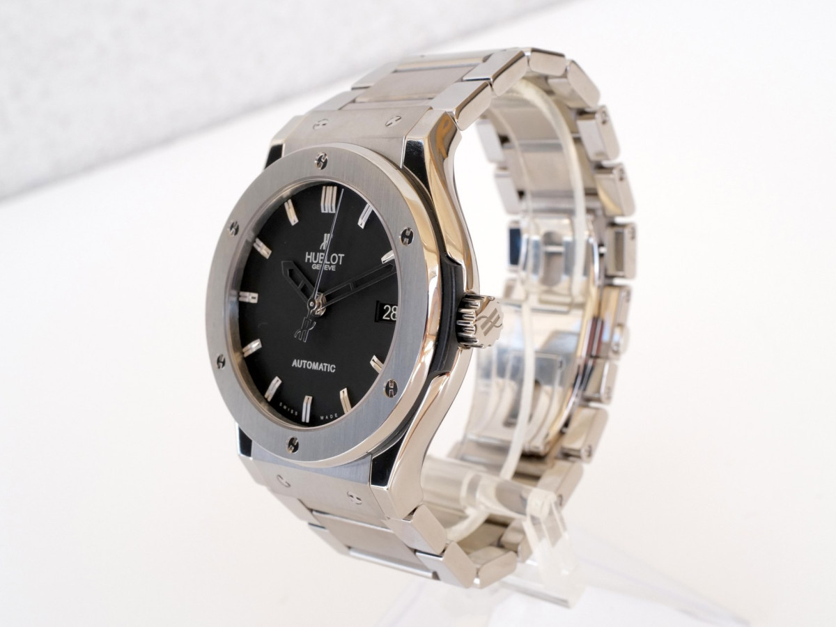 Швейцарские часы Hublot Classic Fusion Titanium Automatic 45