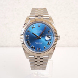 Швейцарський годинник Rolex Datejust 41 Blue Roman Dial Jubilee