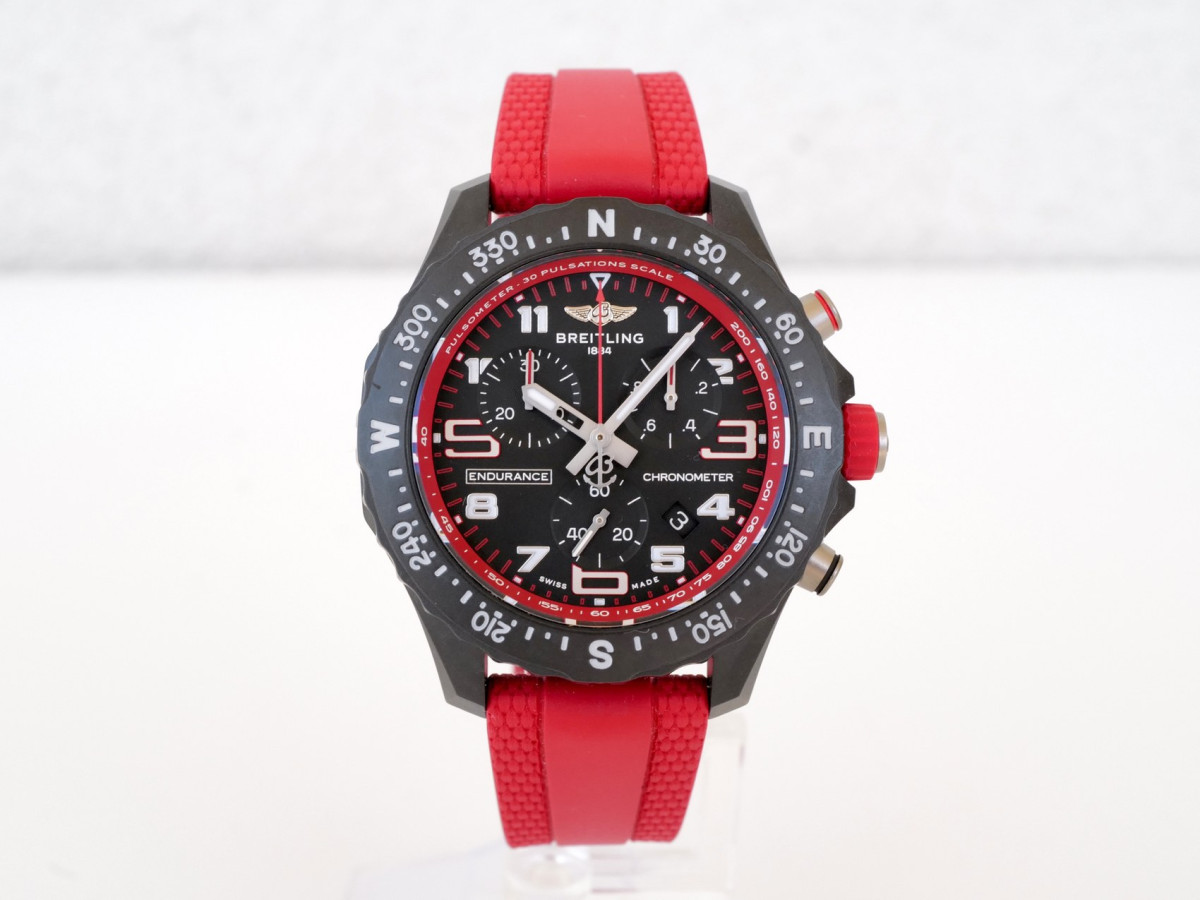 Швейцарський годинник Breitling Endurance Pro 38