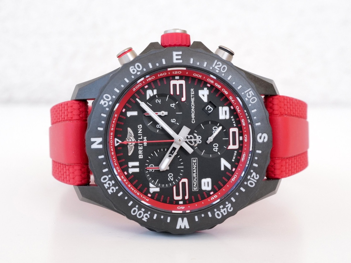 Швейцарський годинник Breitling Endurance Pro 38