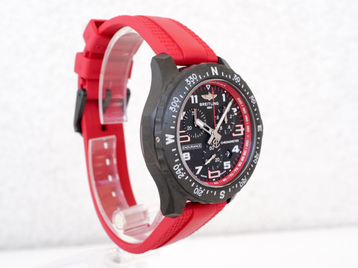 Швейцарський годинник Breitling Endurance Pro 38