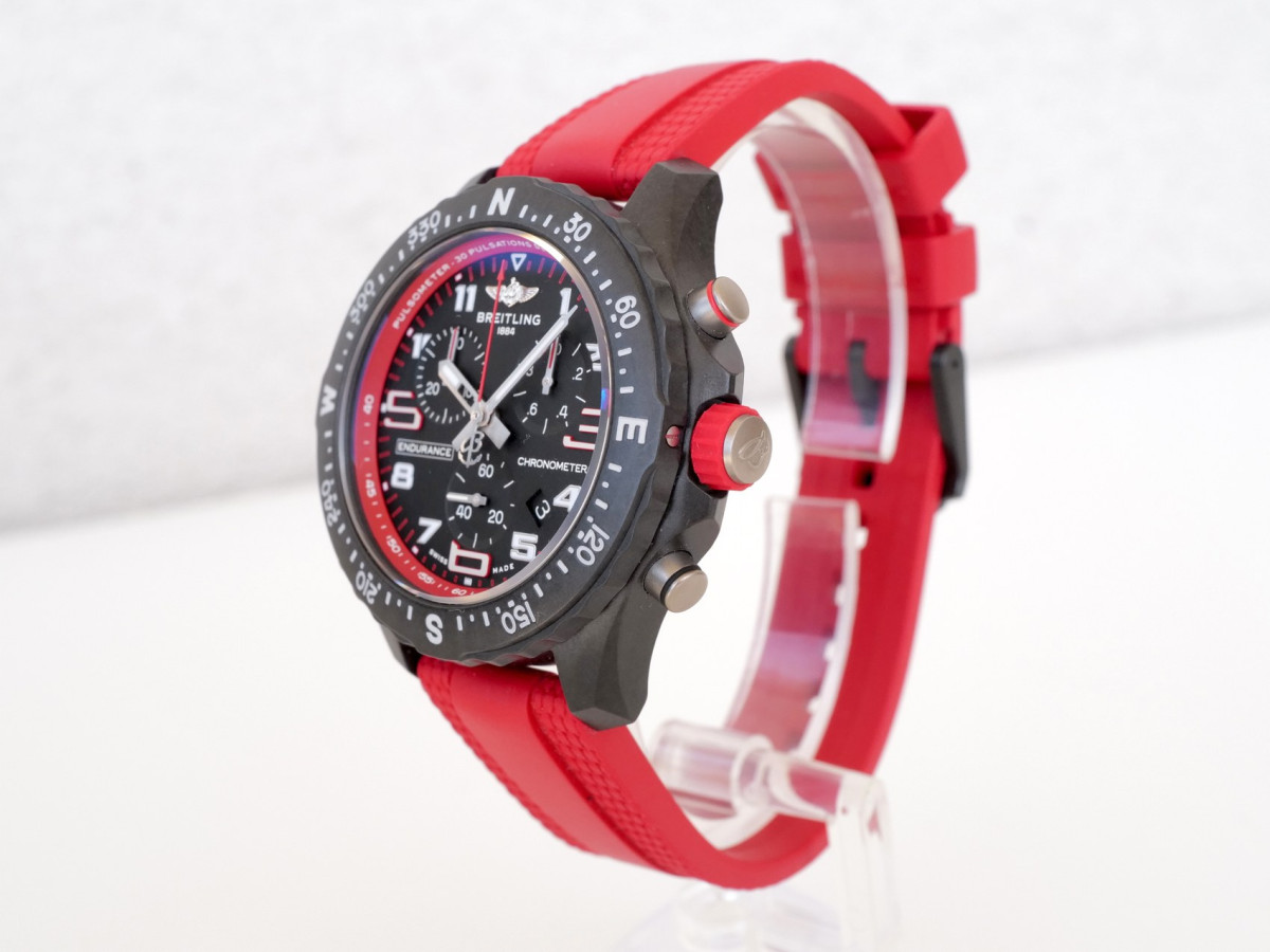 Швейцарський годинник Breitling Endurance Pro 38
