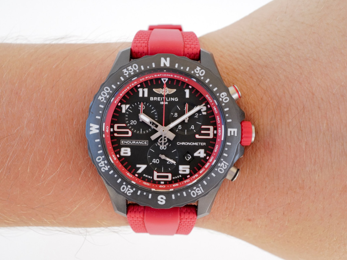 Швейцарський годинник Breitling Endurance Pro 38