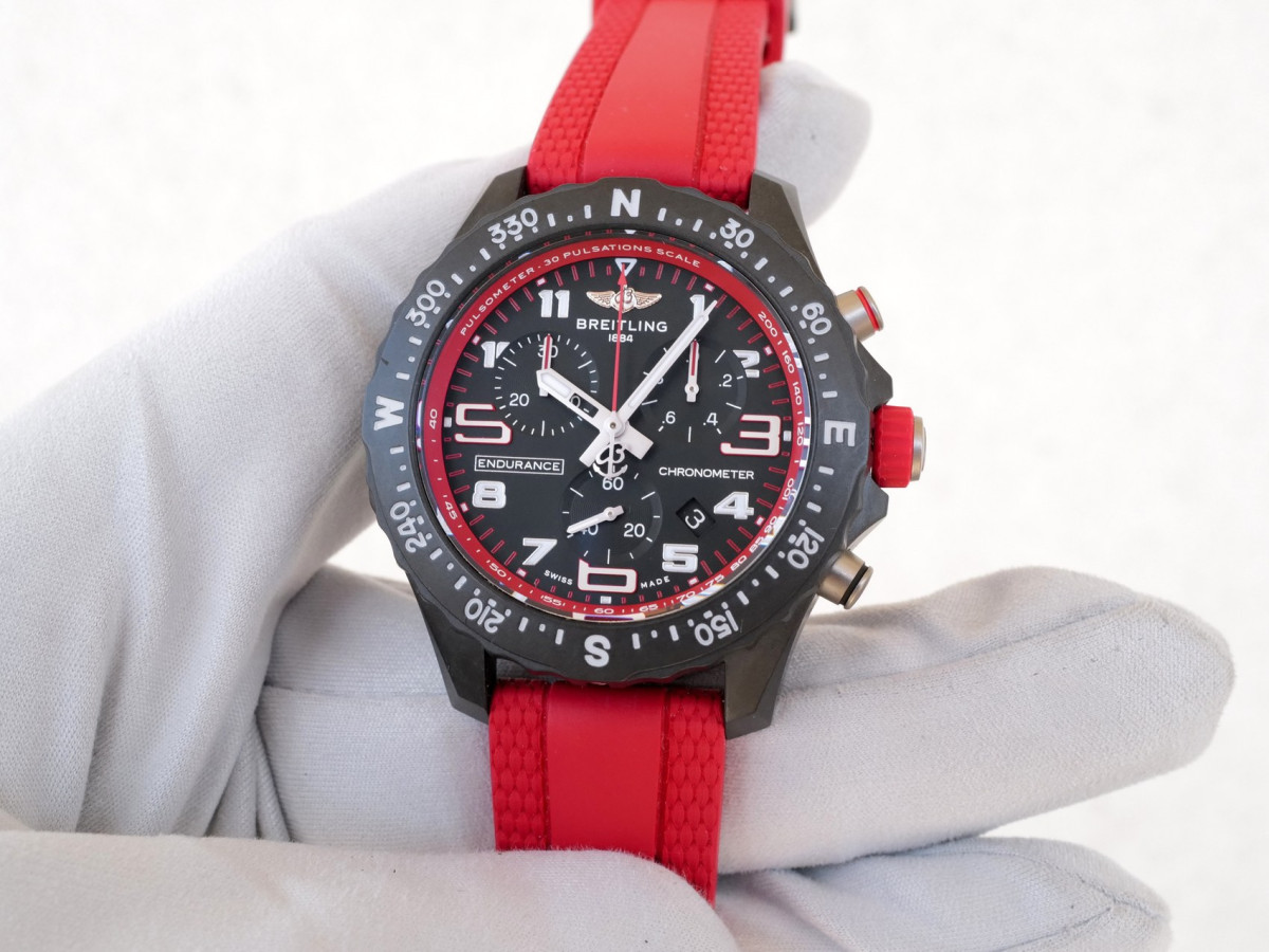 Швейцарський годинник Breitling Endurance Pro 38