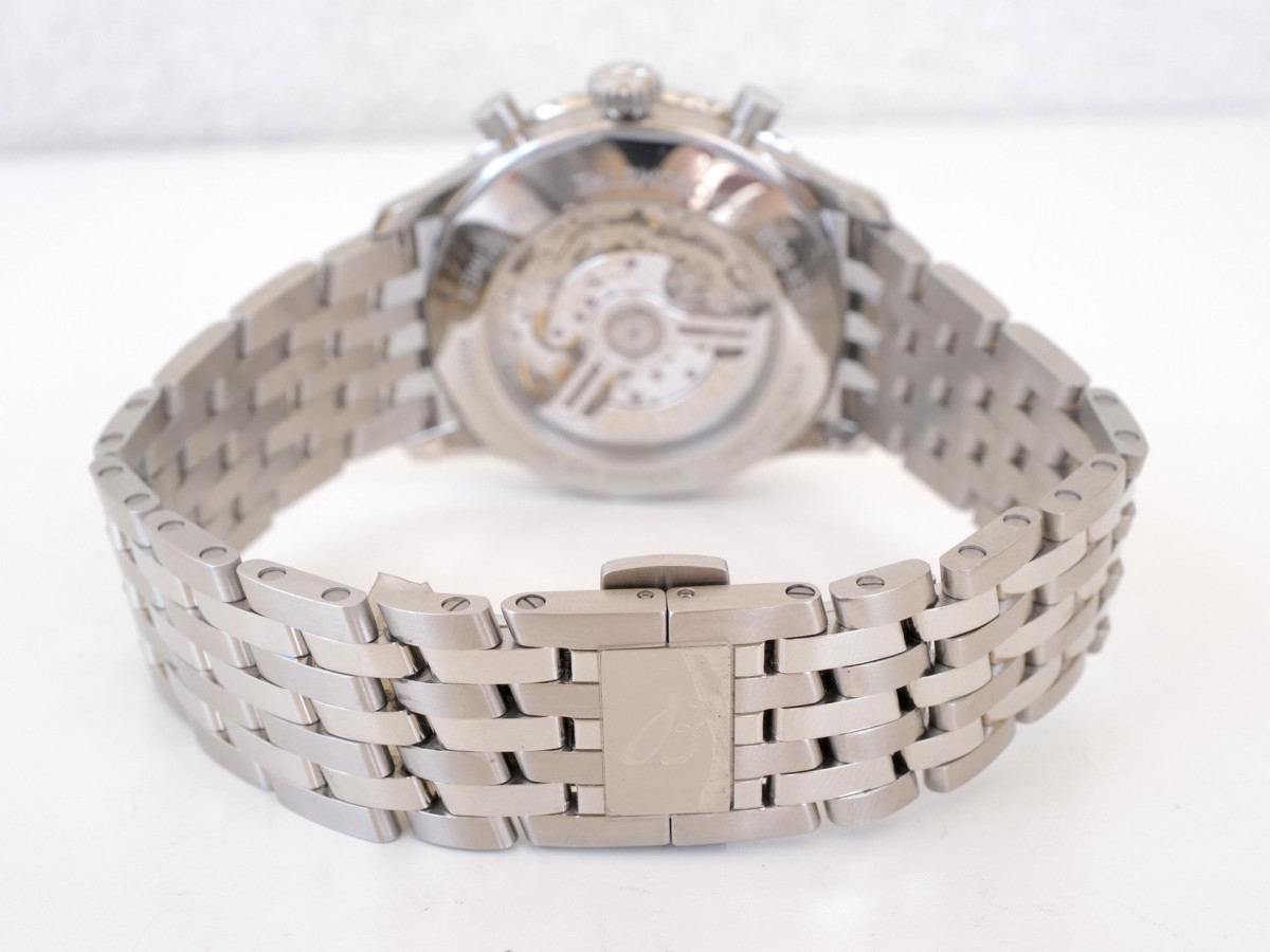 Швейцарський годинник Breitling Navitimer B01 Chronograph 46