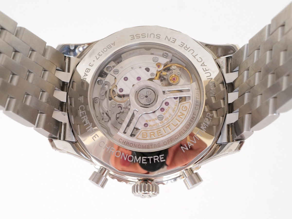 Швейцарський годинник Breitling Navitimer B01 Chronograph 46