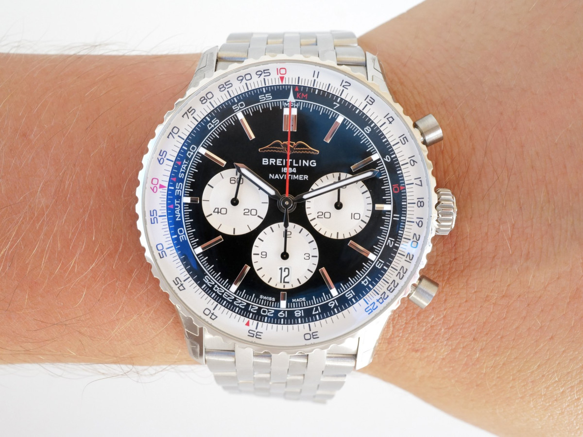 Швейцарський годинник Breitling Navitimer B01 Chronograph 46