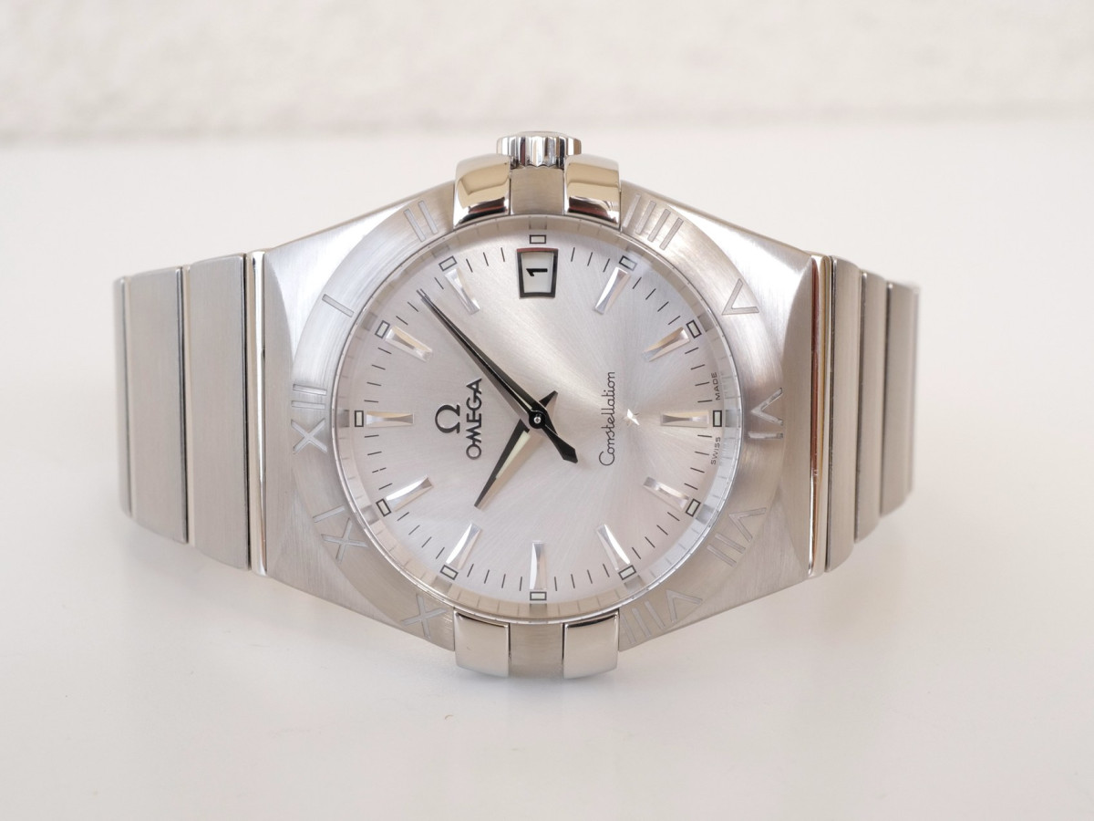 Swiss watch Omega Constellation Quartz Silver Dial 35