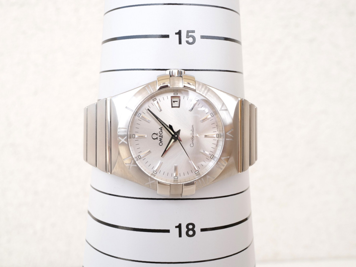 Swiss watch Omega Constellation Quartz Silver Dial 35