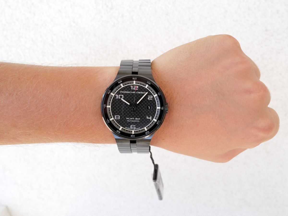 Швейцарские часы Porsche Design Flat Six Black Dial 44