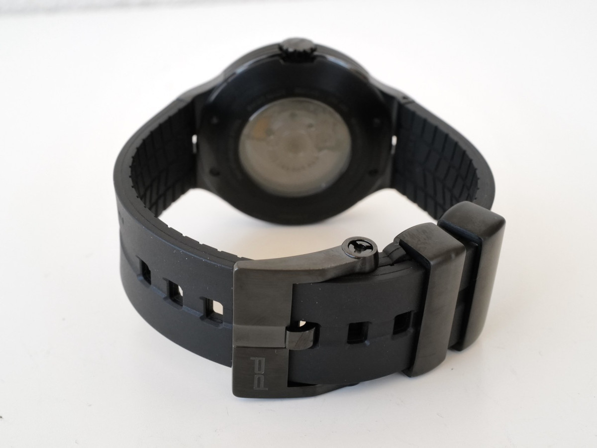 Швейцарские часы Porsche Design Flat Six Red Dial 44