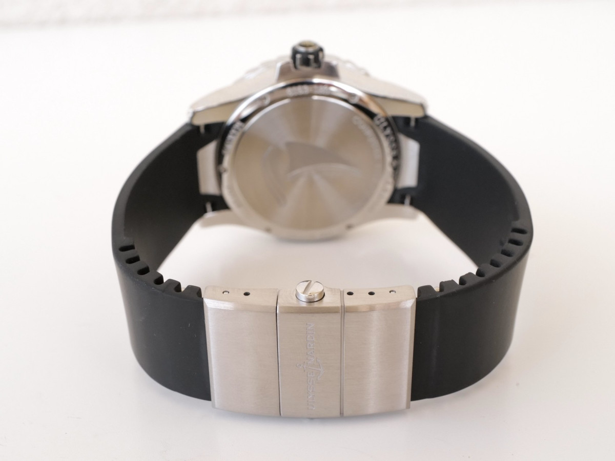 Швейцарський годинник Ulysse Nardin Lady Diver Black Diamond Dial 40