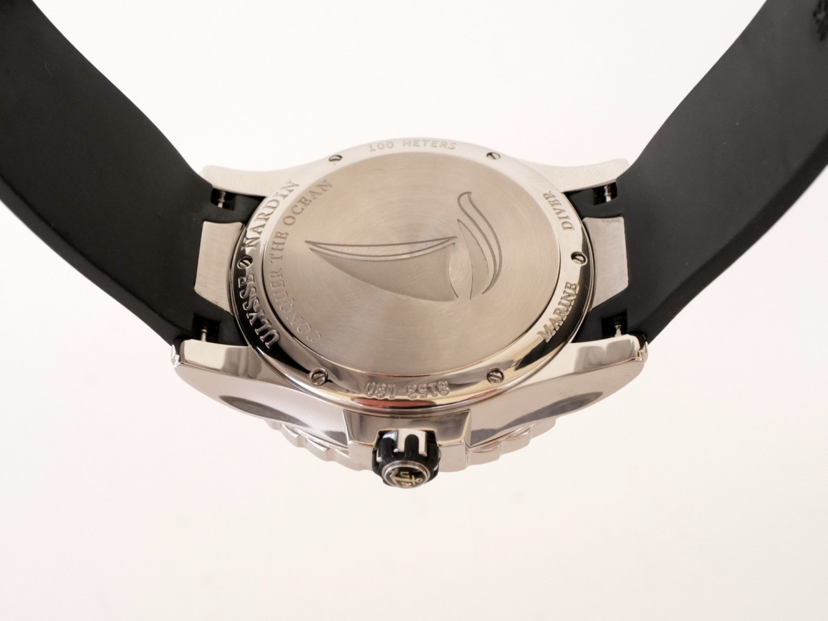 Швейцарський годинник Ulysse Nardin Lady Diver Black Diamond Dial 40