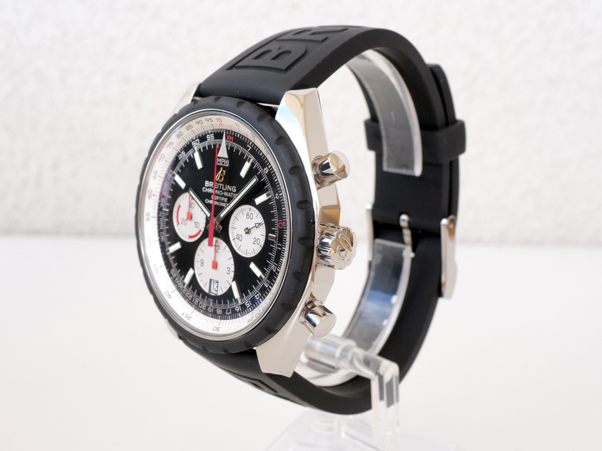 Швейцарський годинник Breitling Chrono-Matic 49