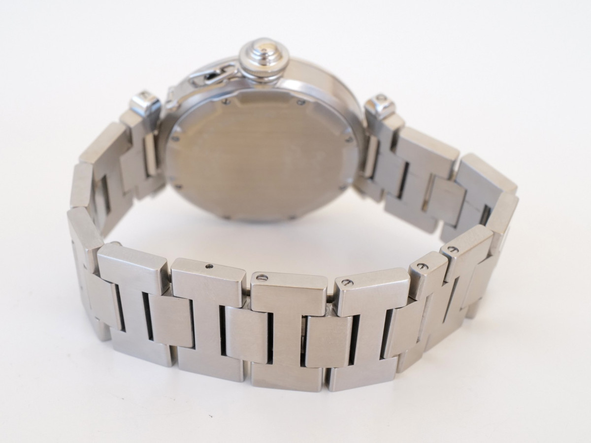 Швейцарський годинник Cartier Pasha Big Date Pink Dial 35