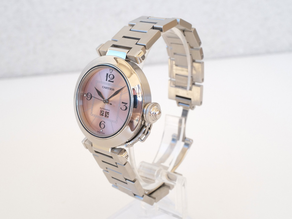 Швейцарський годинник Cartier Pasha Big Date Pink Dial 35