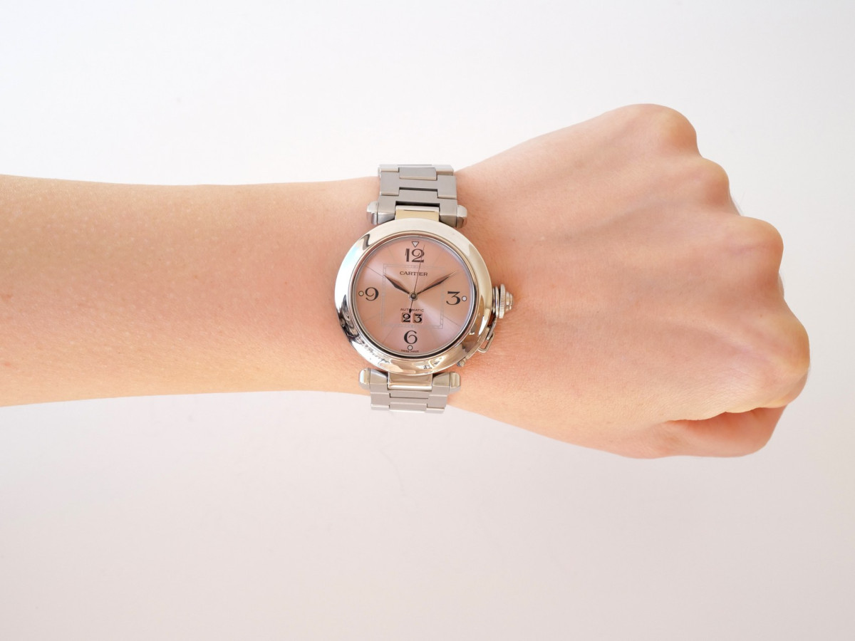 Швейцарський годинник Cartier Pasha Big Date Pink Dial 35