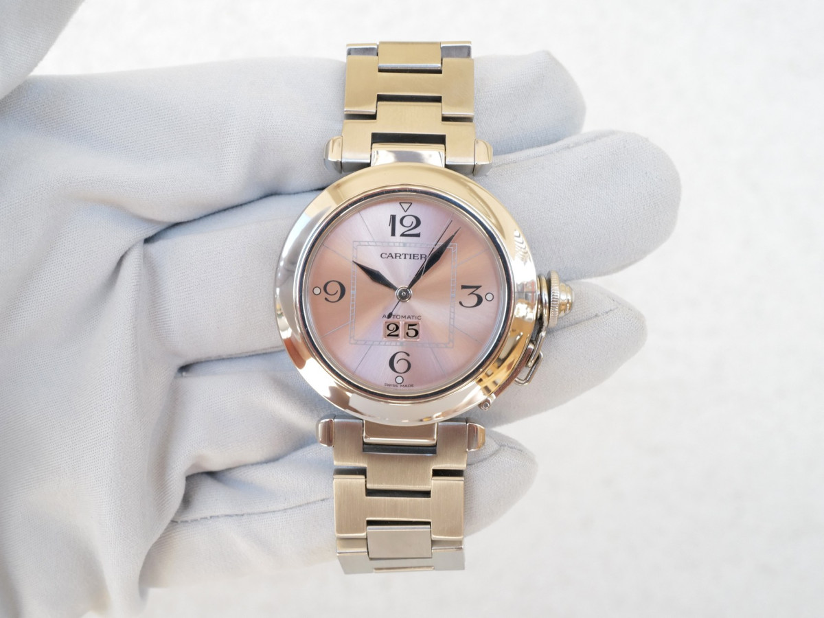 Швейцарський годинник Cartier Pasha Big Date Pink Dial 35