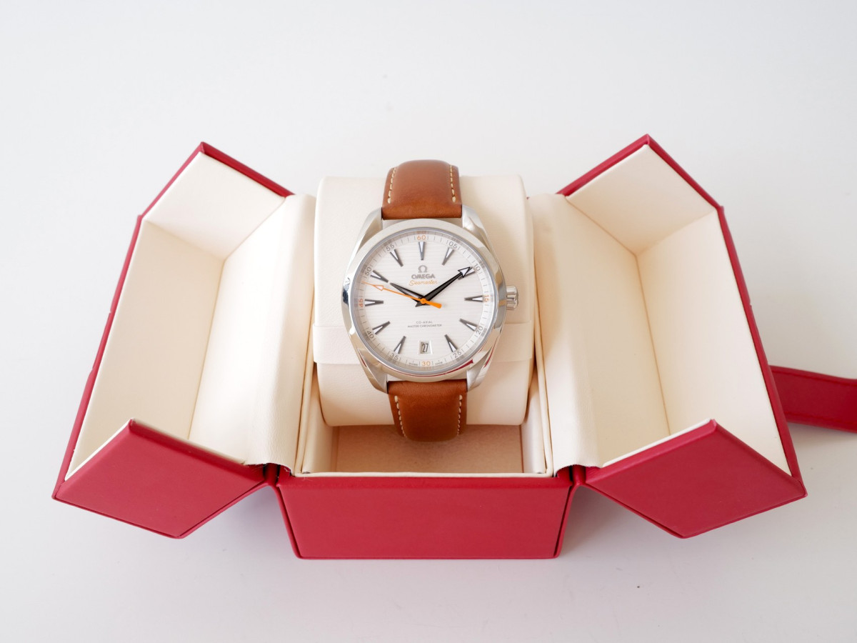 Swiss watch Omega Seamaster Aqua Terra 150M Co-Axial Master Chronometer 41