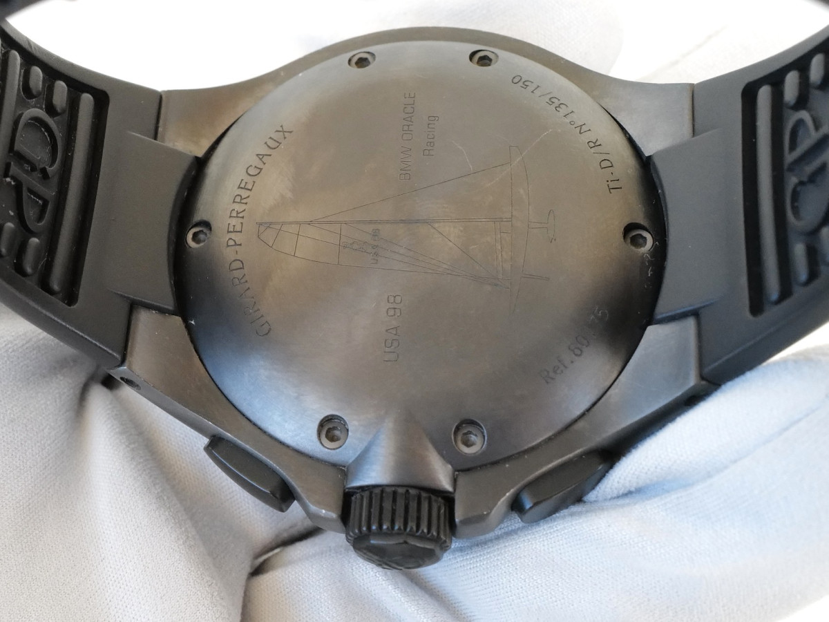 Швейцарские часы Girard-Perregaux Laureato BMW Oracle Racing USA Limited Edition Titanium Flyback Chronograph 46