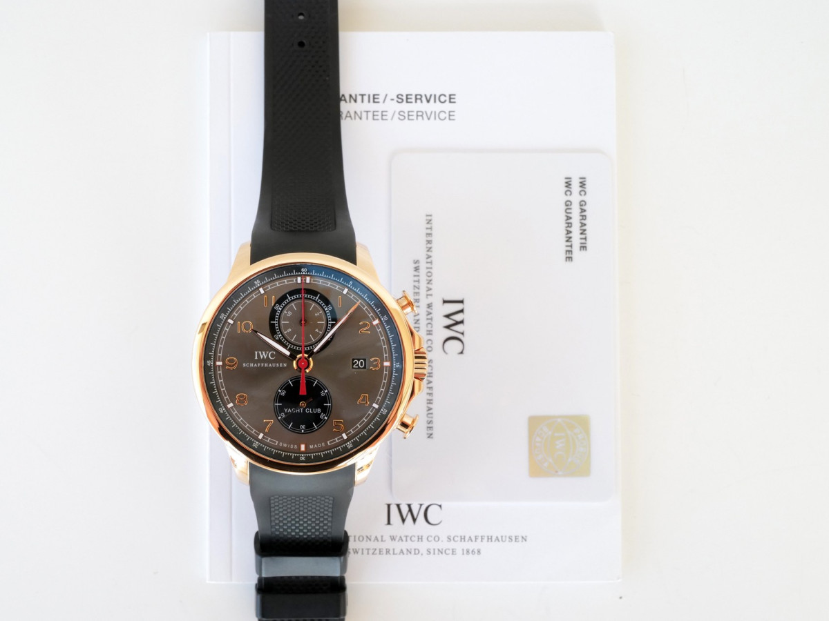 Швейцарские часы IWC Portuguese Yacht Club 18K Rose Gold Chronograph 45