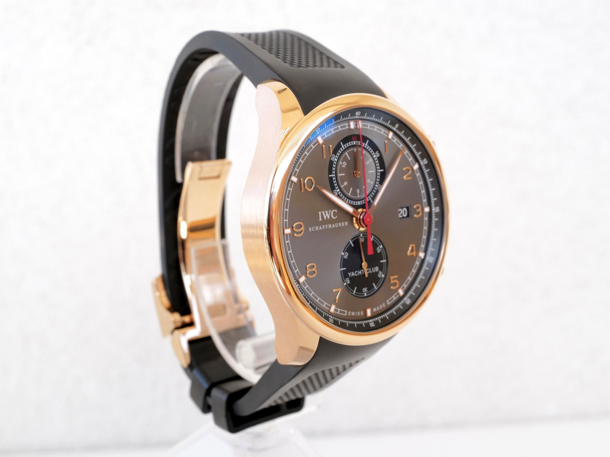 Швейцарские часы IWC Portuguese Yacht Club 18K Rose Gold Chronograph 45