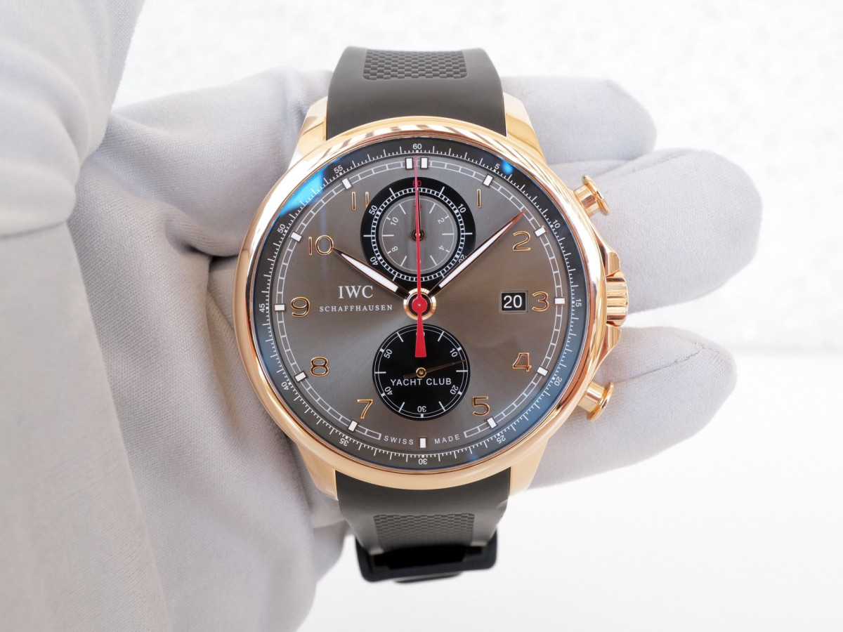 Швейцарские часы IWC Portuguese Yacht Club 18K Rose Gold Chronograph 45