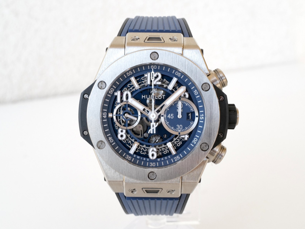 Швейцарские часы Hublot Big Bang Unico Titanium Blue 44