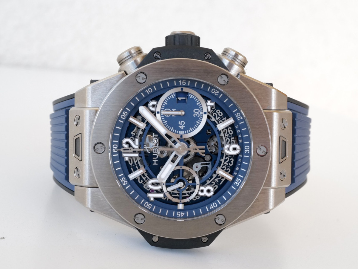 Швейцарские часы Hublot Big Bang Unico Titanium Blue 44
