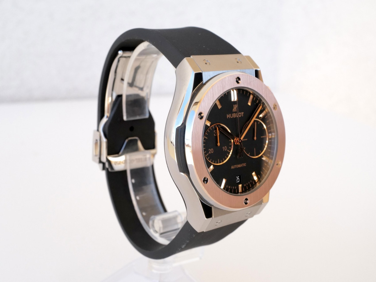 Швейцарские часы Hublot Classic Fusion Chronograph Titanium King Gold 45