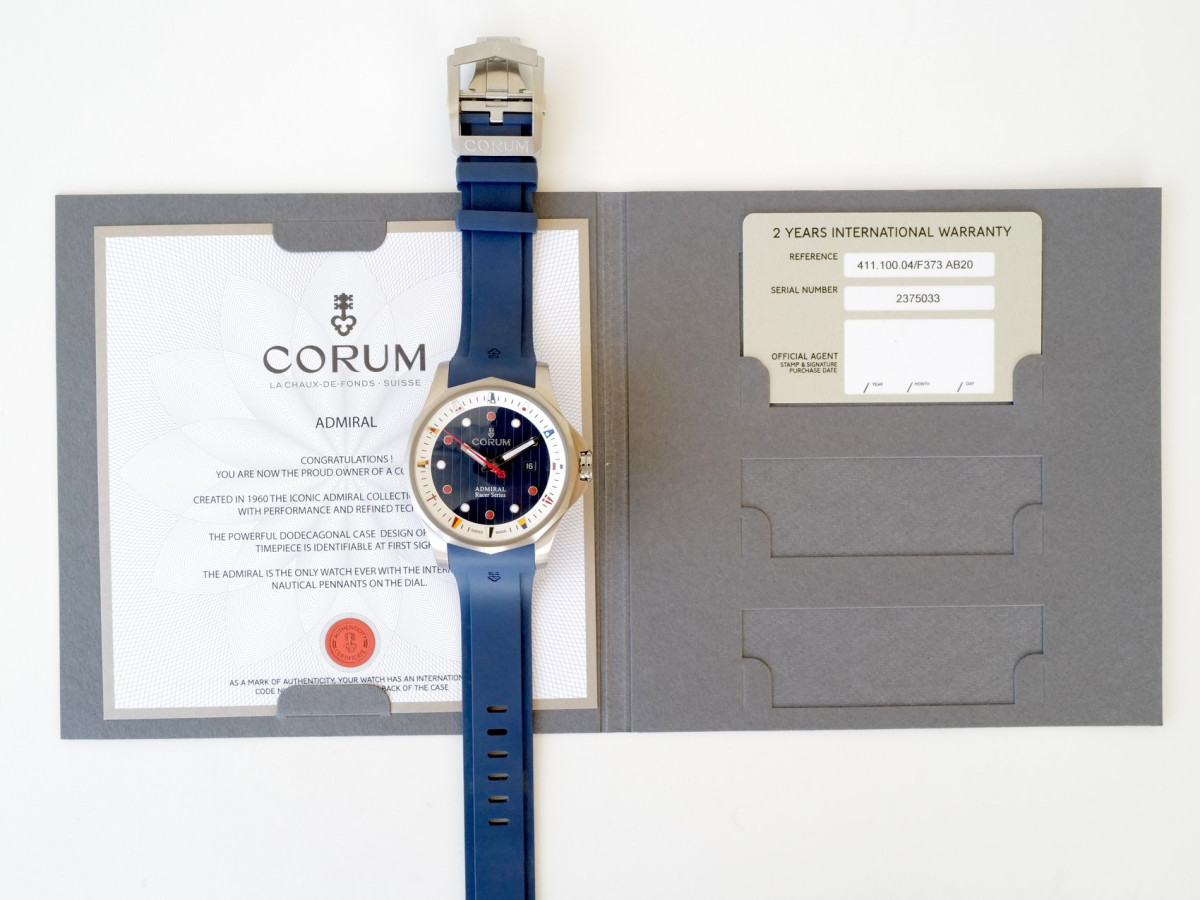 Швейцарський годинник Corum Admiral's Cup Racer Limited Edition Titanium 43