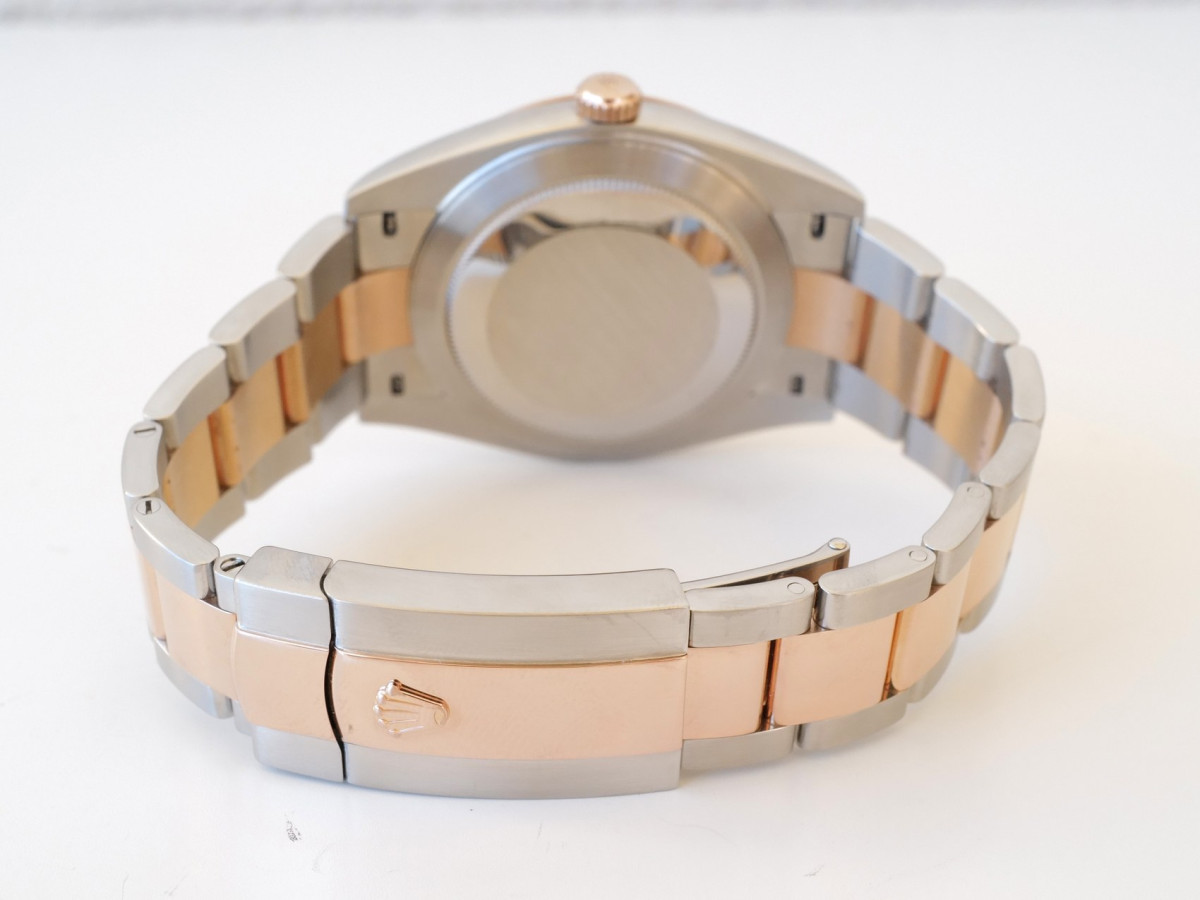 Швейцарський годинник Rolex Datejust 41 Oyster Steel 18K Rose Gold Sundust Dial