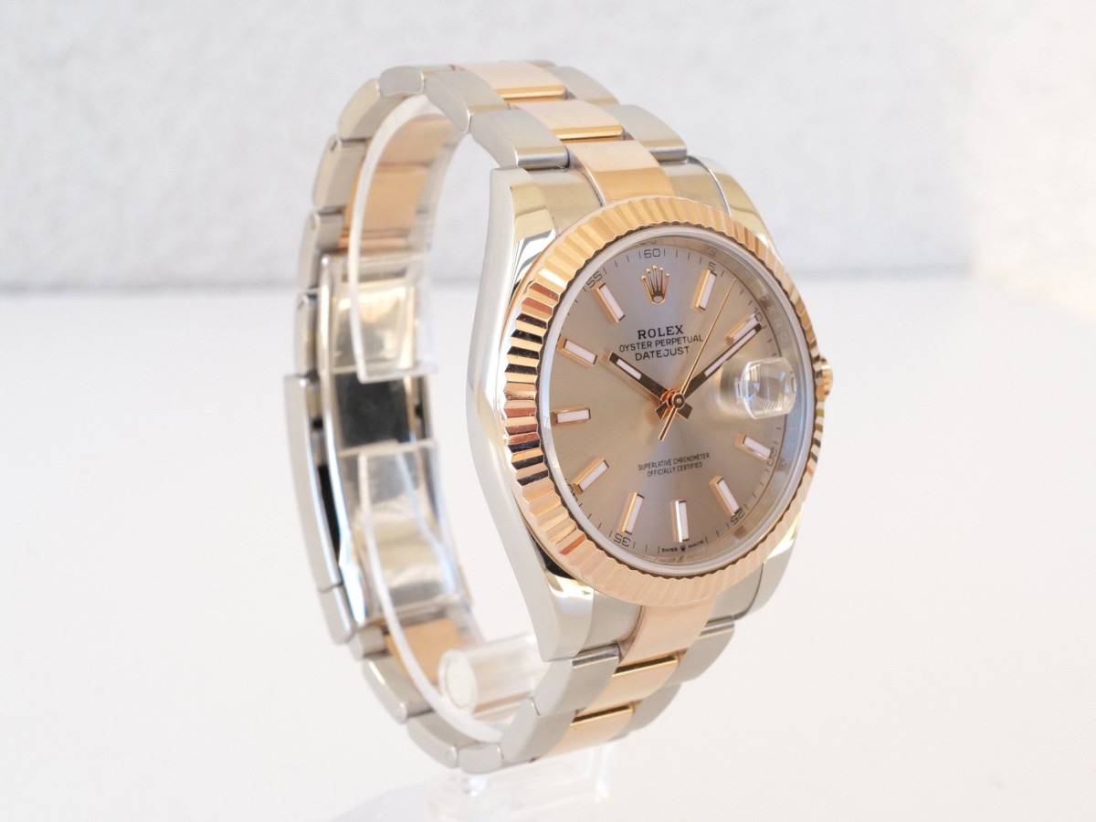 Швейцарський годинник Rolex Datejust 41 Oyster Steel 18K Rose Gold Sundust Dial