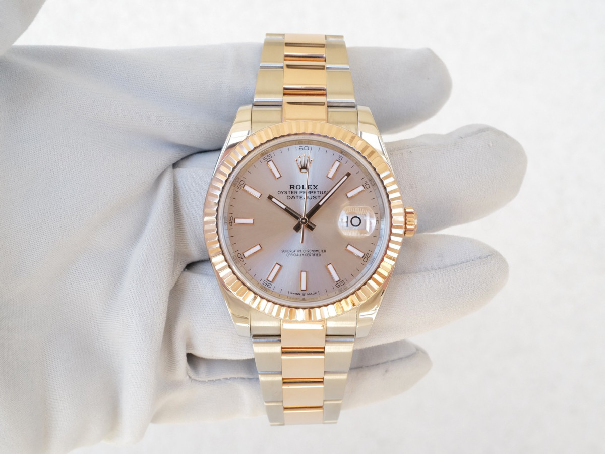 Швейцарський годинник Rolex Datejust 41 Oyster Steel 18K Rose Gold Sundust Dial